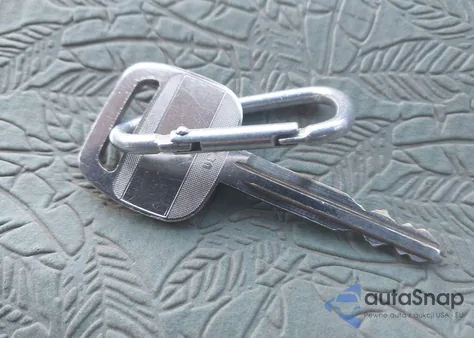 2005 Toyota Camry Le из США, поврежденный, VIN 4T1BE32K05U639050